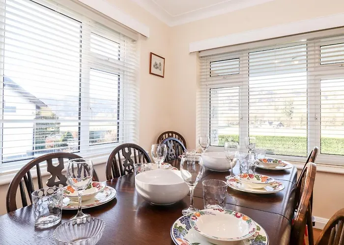 Rainbow End Feriehus *