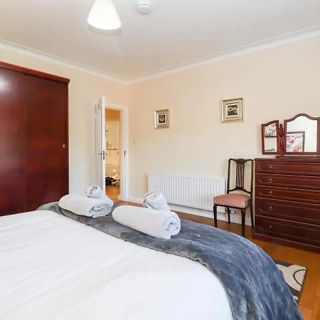 بيت للعطل Rainbow End